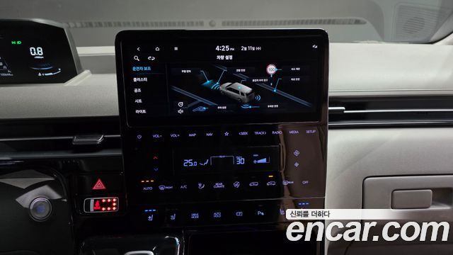 Hyundai Staria Lounge 9-Seater Prestige 2023 — фото 19