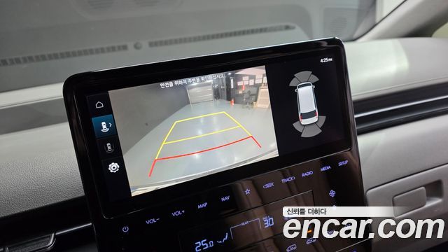 Hyundai Staria Lounge 9-Seater Prestige 2023 — фото 22