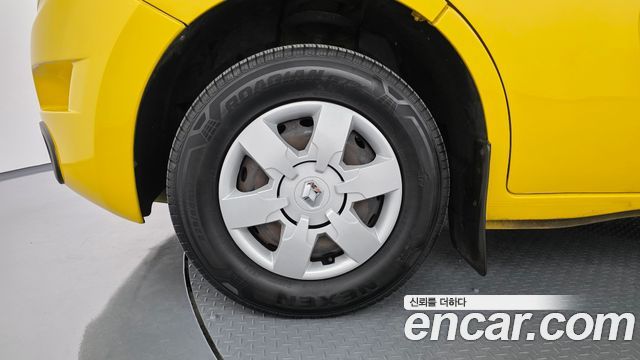 Renault Korea Master School Bus 13-Seater 2019 — фото 5