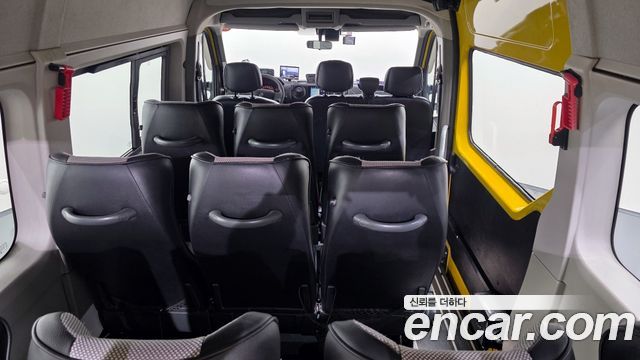 Renault Korea Master School Bus 13-Seater 2019 — фото 13