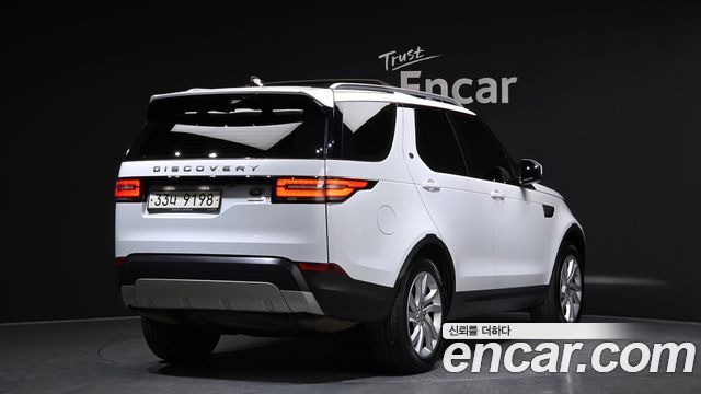 Land Rover Discovery 5 3.0 TD6 HSE 2017 — фото 2