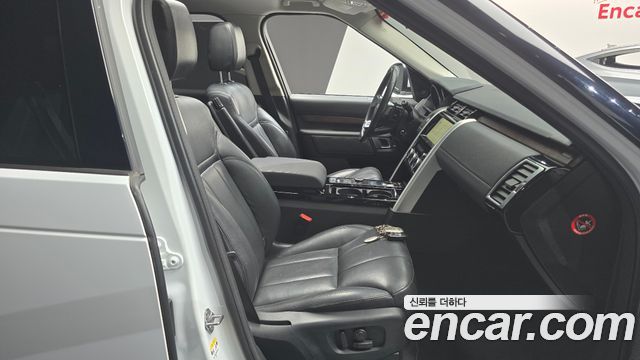 Land Rover Discovery 5 3.0 TD6 HSE 2017 — фото 10
