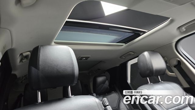 Land Rover Discovery 5 3.0 TD6 HSE 2017 — фото 19