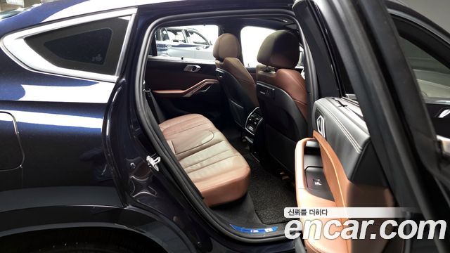 BMW X6 (G06) xDrive40i M Sport 2022 — фото 12