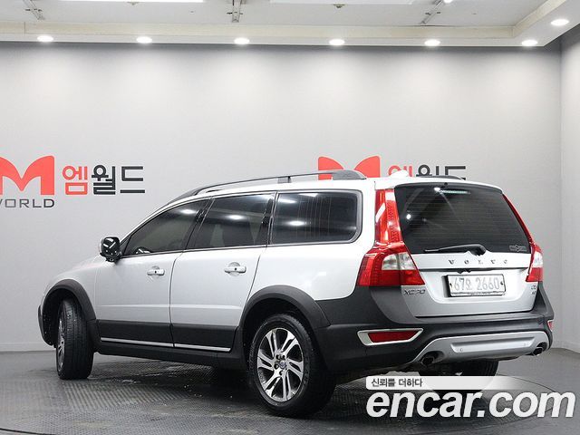 Volvo XC70 D5 3rd 2012 — фото 4
