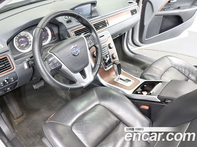 Volvo XC70 D5 3rd 2012 — фото 22