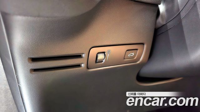 Volvo XC40 B4 Inscription 2022 — фото 20