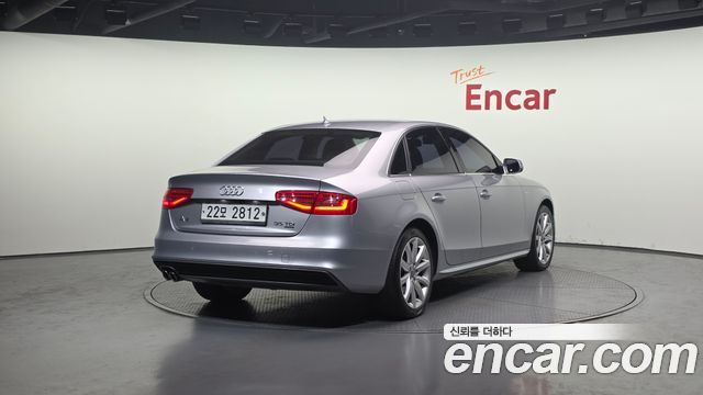 Audi A4 35 TDI Quattro Dynamic B8 2015 — фото 2