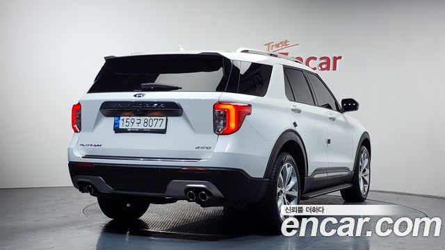 Ford Explorer (VI) 3.0 Platinum 4WD 2021 — фото 2