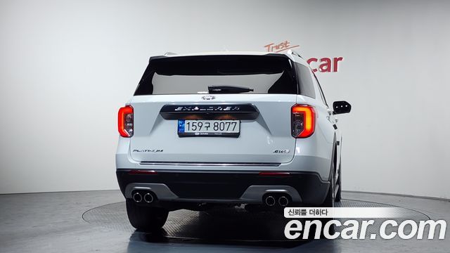 Ford Explorer (VI) 3.0 Platinum 4WD 2021 — фото 4