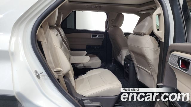 Ford Explorer (VI) 3.0 Platinum 4WD 2021 — фото 12