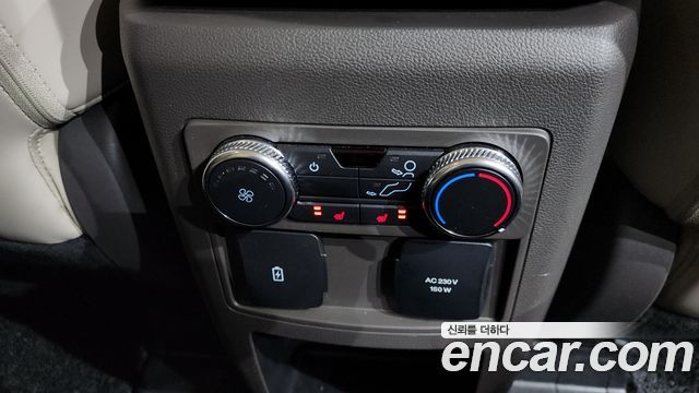 Ford Explorer (VI) 3.0 Platinum 4WD 2021 — фото 19