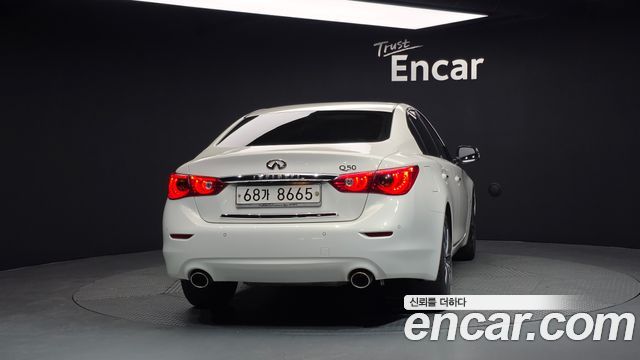 Infiniti Q50 2.2d Premium 2015 — фото 4