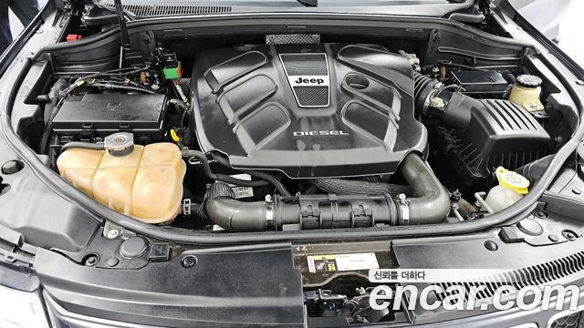 Jeep Grand Cherokee 3.0 Diesel Overland WK2 2015 — фото 6