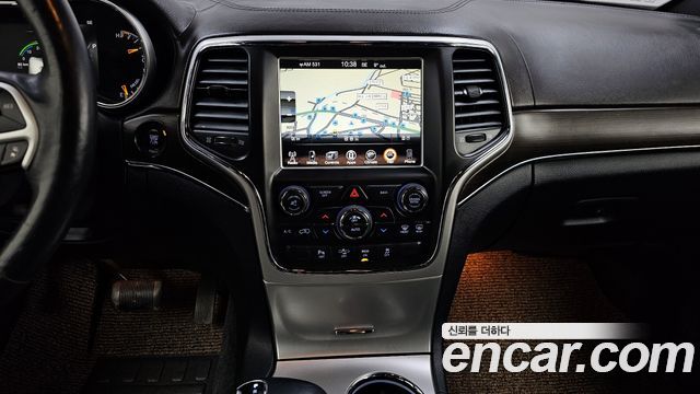 Jeep Grand Cherokee 3.0 Diesel Overland WK2 2015 — фото 15