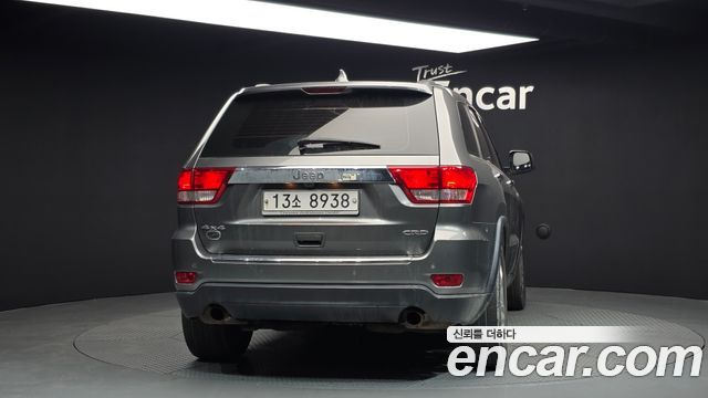 Jeep Grand Cherokee 3.0 Diesel Overland WK2 2012 — фото 4