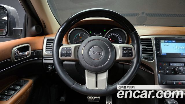 Jeep Grand Cherokee 3.0 Diesel Overland WK2 2012 — фото 13