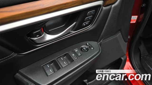 Honda CR-V (V) 1.5 Touring 4WD 2019 — фото 17
