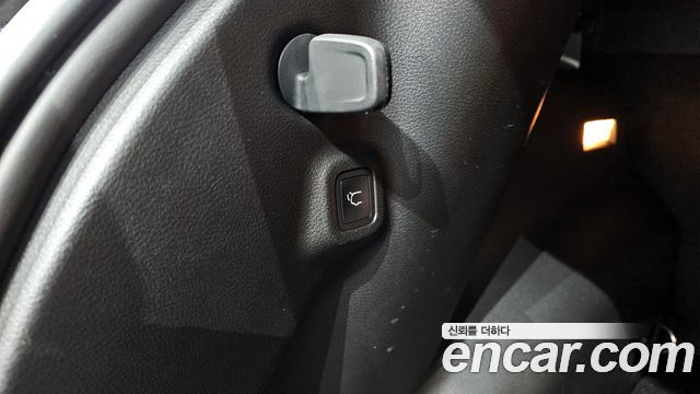 Jeep Compass (II) 2.4 Limitied AWD 2022 — фото 19
