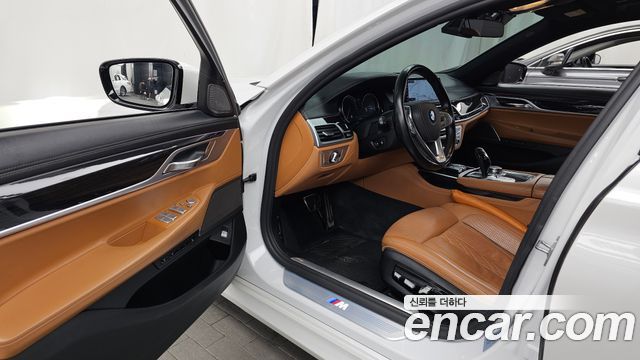 BMW 7 Series (G11) 740d xDrive M Sport 2018 — фото 10