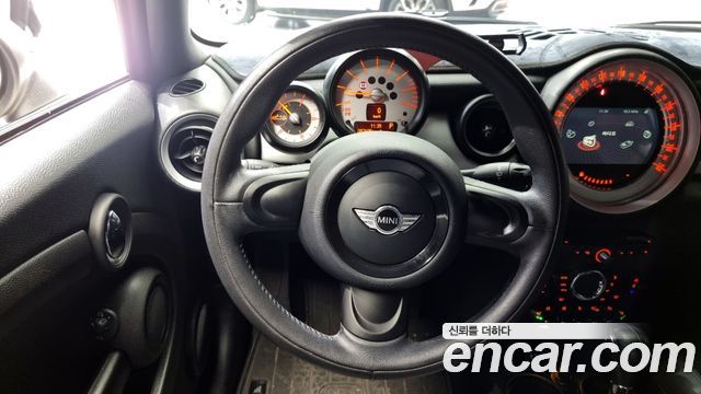 MINI Cooper Convertible Standard 2nd Generation 2014 — фото 17