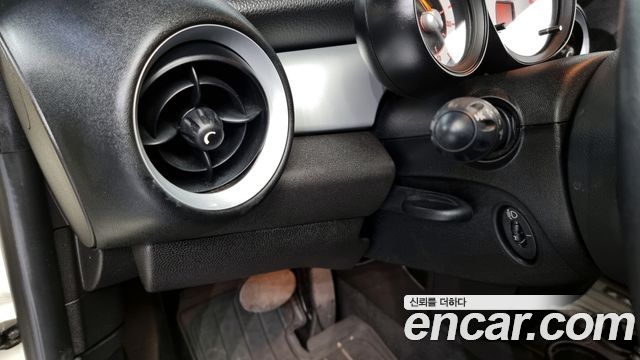 MINI Cooper Convertible Standard 2nd Generation 2014 — фото 21