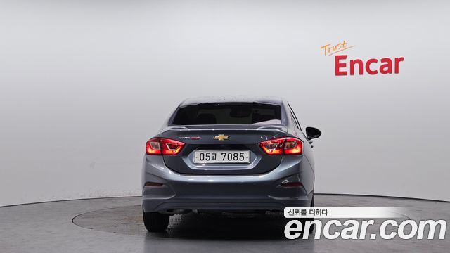 Chevrolet Cruze 1.4 Turbo LT Deluxe 2017 — фото 4