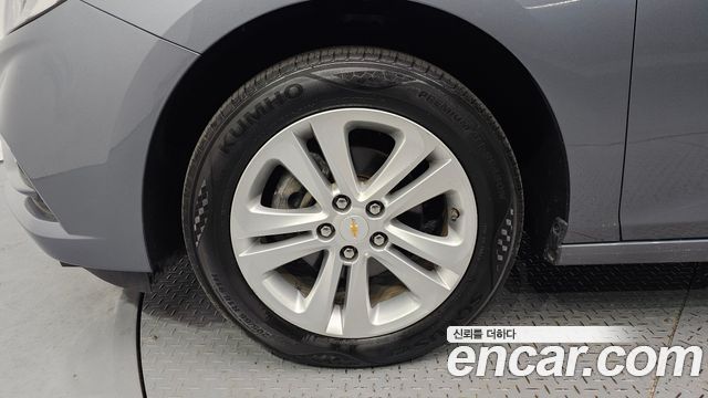 Chevrolet Cruze 1.4 Turbo LT Deluxe 2017 — фото 5