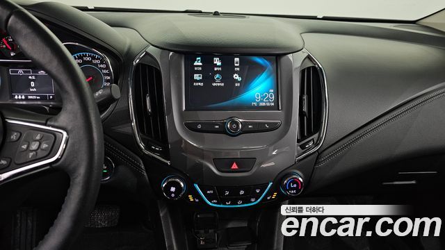 Chevrolet Cruze 1.4 Turbo LT Deluxe 2017 — фото 14