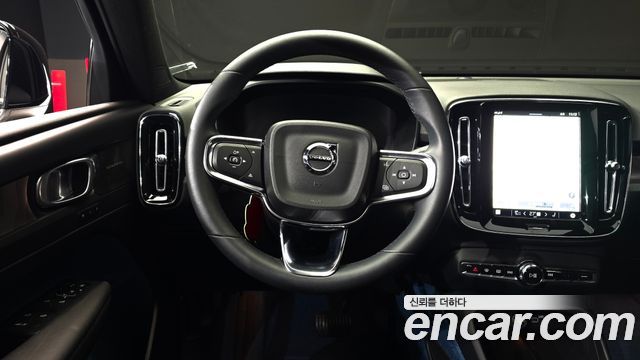 Volvo XC40 Recharge Twin Ultimate 2024 — фото 13