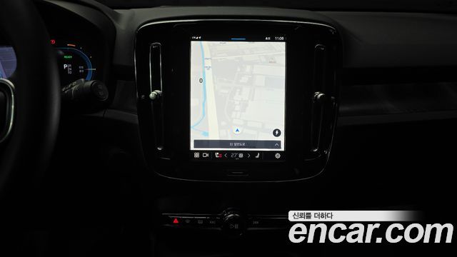 Volvo XC40 Recharge Twin Ultimate 2024 — фото 14