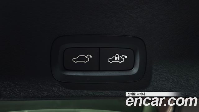 Volvo XC40 Recharge Twin Ultimate 2024 — фото 20