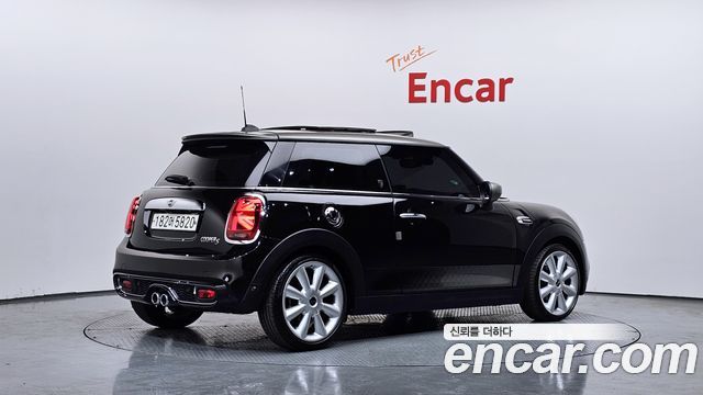 MINI Cooper S Kings Load Edition 2020 — фото 2