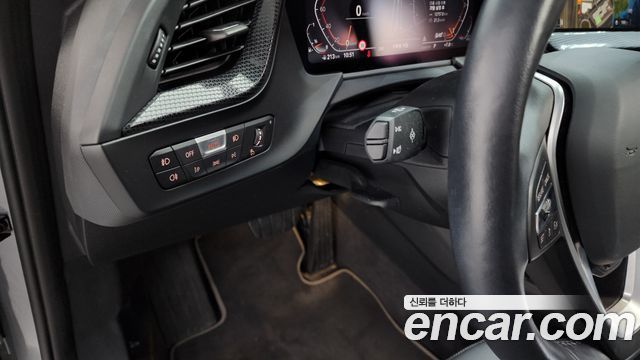 BMW 1 Series (F40) 120i Sports 2023 — фото 15