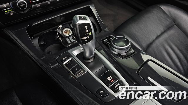 BMW 5 Series (F10) 520d 2014 — фото 9