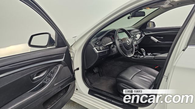 BMW 5 Series (F10) 520d 2014 — фото 10