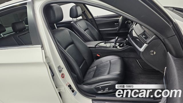 BMW 5 Series (F10) 520d 2014 — фото 11