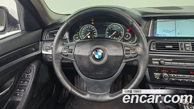 BMW 5 Series (F10) 520d 2014 — фото 13