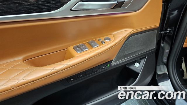 BMW 7 Series (G11) 740Li xDrive M Sport Package 2021 — фото 16
