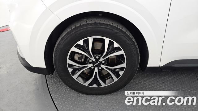 Kia Carnival (IV) Diesel 9-Seater Prestige 2023 — фото 5