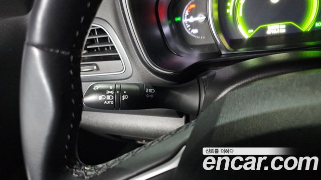 Renault Korea QM6 2.0 LPe SE 2WD 2020 — фото 17