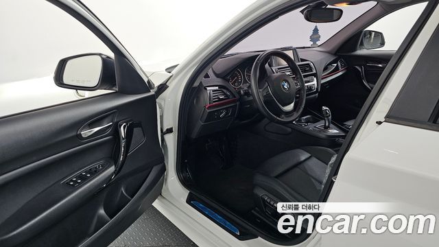 BMW 1 Series (F20) 118d Sport 5Door 2016 — фото 10