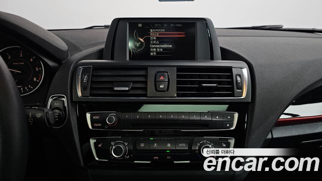 BMW 1 Series (F20) 118d Sport 5Door 2016 — фото 18