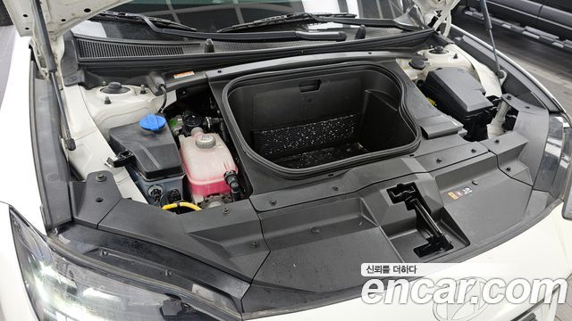 Hyundai Ioniq 6 Standard Exclusive 2023 — фото 6