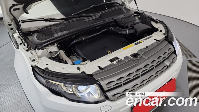 Land Rover Range Rover Evoque 2.2 SD4 Pure 2015 — фото 6
