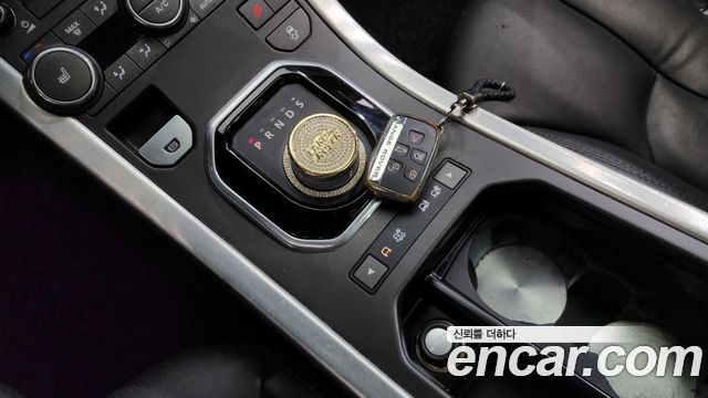 Land Rover Range Rover Evoque 2.2 SD4 Pure 2015 — фото 9