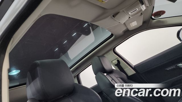 Land Rover Range Rover Evoque 2.2 SD4 Pure 2015 — фото 19
