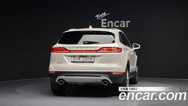 Lincoln MKC 2.0 AWD 2017 — фото 4