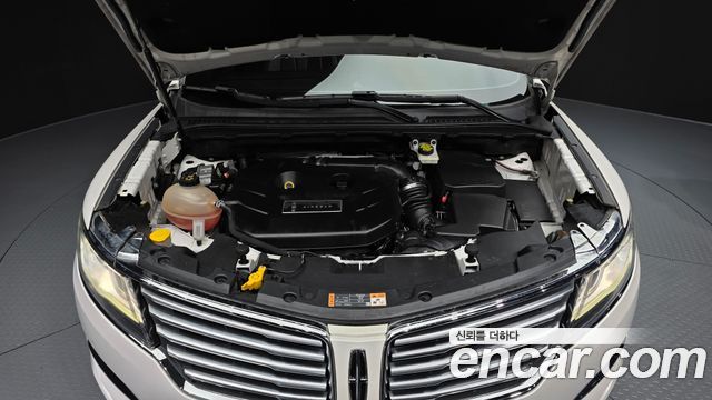 Lincoln MKC 2.0 AWD 2017 — фото 6