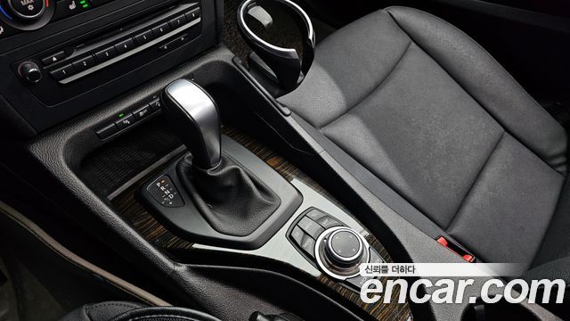 BMW X1 (E84) xDrive 20d 2011 — фото 9